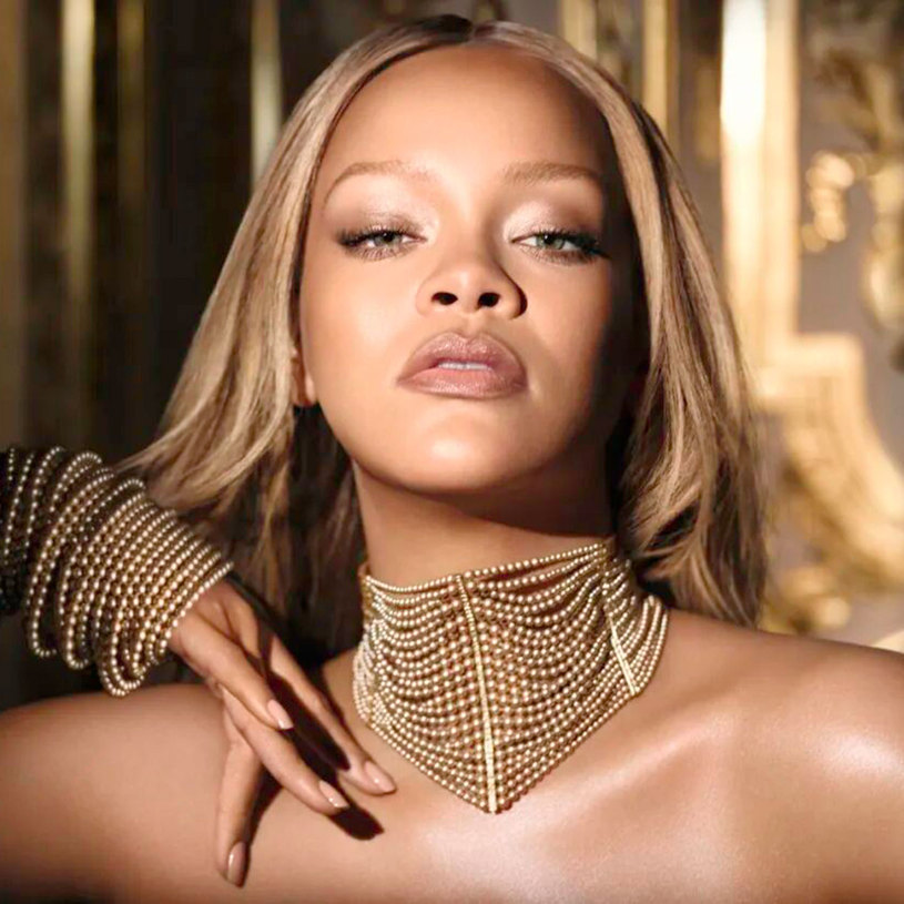 没等到Rihanna的新专辑 先等来了新真我